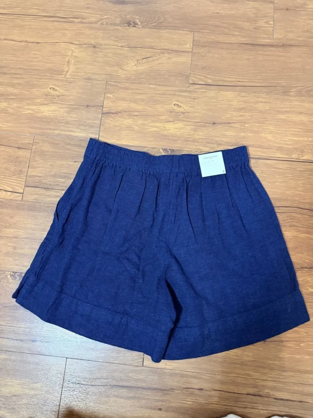 Banana Republic High Rise Pull On Linen Blend Short Size Small NWT Navy Blue